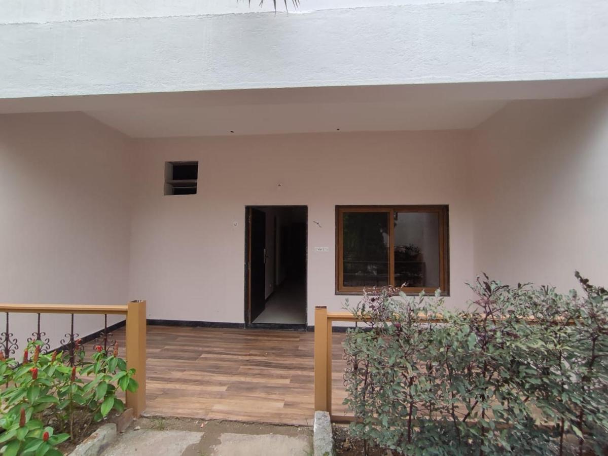 Sterling Banashree Badami Exterior foto