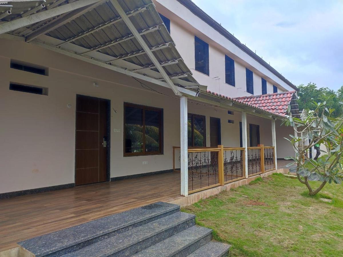 Sterling Banashree Badami Exterior foto