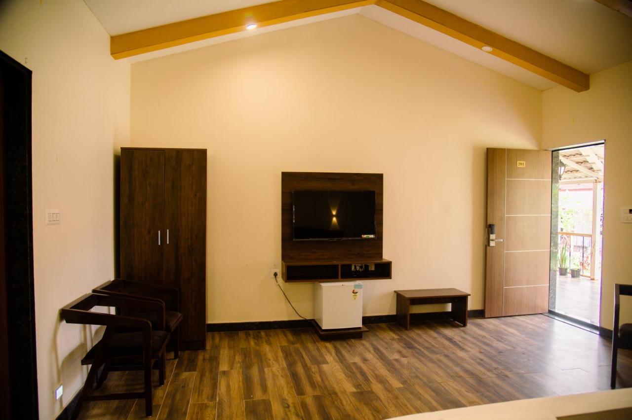 Sterling Banashree Badami Exterior foto