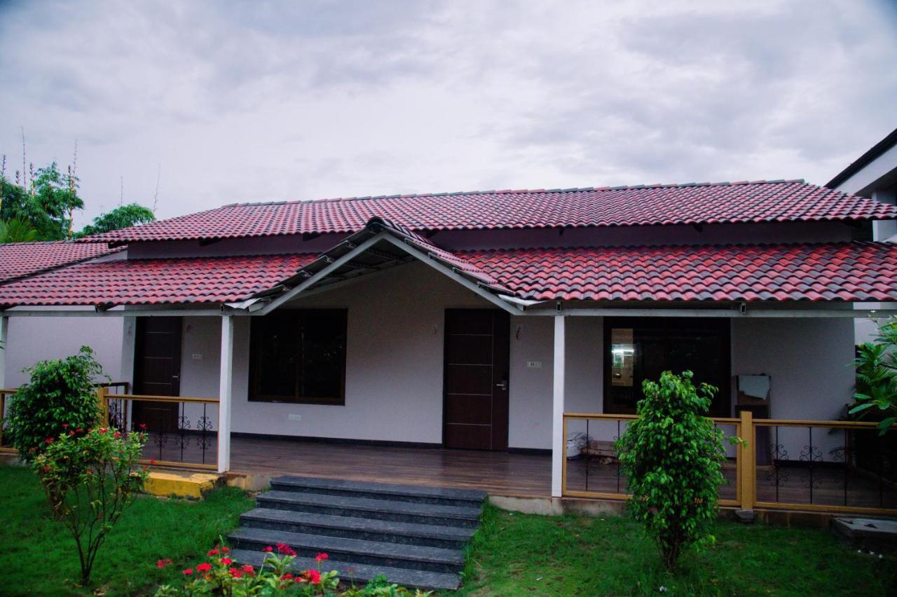 Sterling Banashree Badami Exterior foto