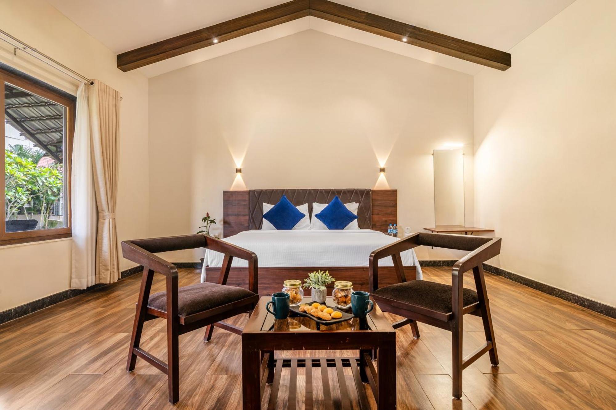 Sterling Banashree Badami Exterior foto
